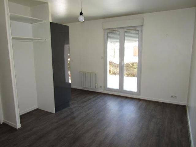 Location Appartement 1 pièce 23.4 m2 Dourdan