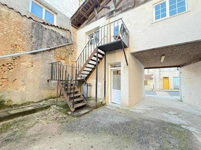 Location Appartement 1 pièce 23.4 m2 Montguyon