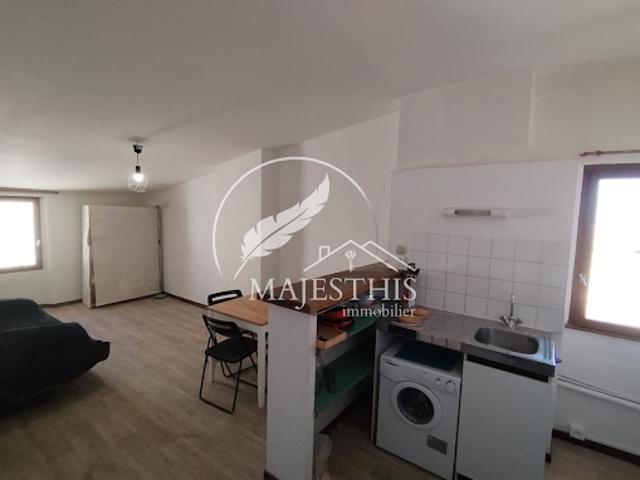 Location Appartement 1 pièce 23.53 m2 Hyeres
