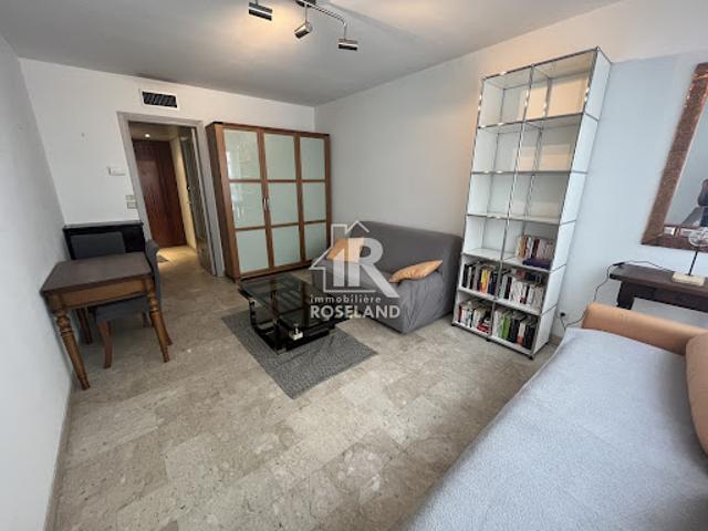 Location Appartement 1 pièce 23.67 m2 Nice