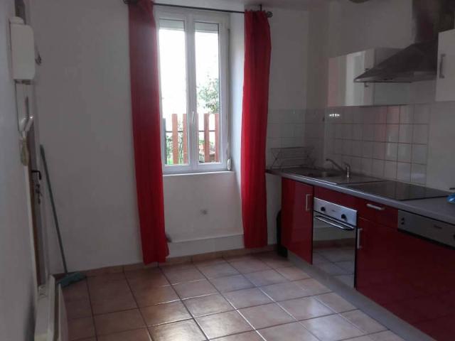 Location appartement 1 pièce 23.69 m² à Oyonnax 01100 ALENTOURS OYONNAX 392 € / mois HC