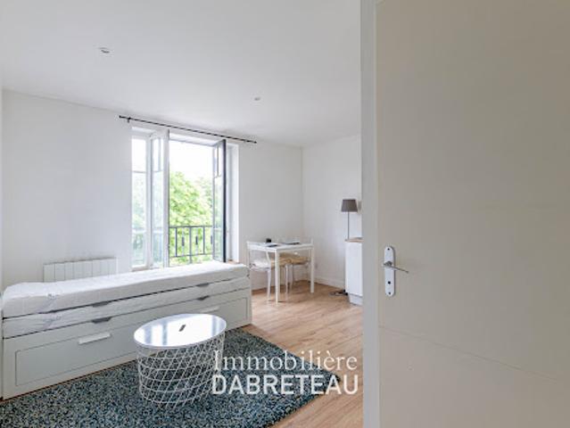 Location Appartement 1 pièce 23.79 m2 Lyon 7ème