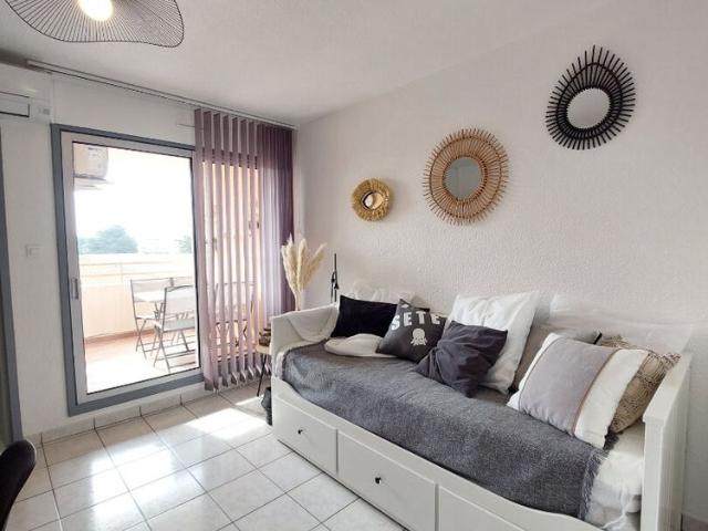 Location appartement 1 pièce, 23.70m², Sète