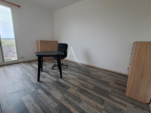 Location Appartement 1 pièce 23.9 m2 Montargis