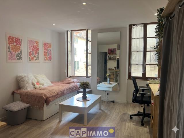Location Appartement 1 pièce 23m² TOULON 83000