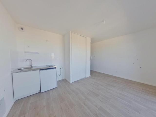 Location Appartement 1 pièce 23m² TOURS 37000