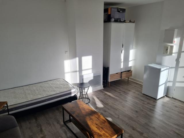 Location Appartement 1 pièce 23m² ANGOULEME 16000
