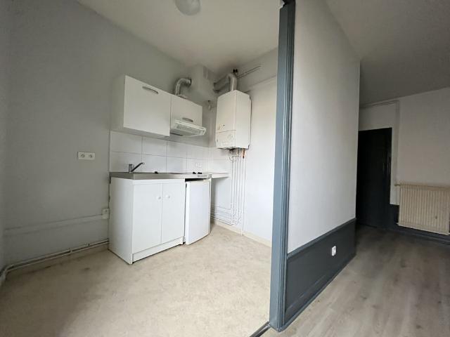 Location Appartement 1 pièce 23m² BEAUMONT 63110