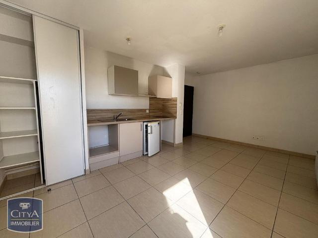 Location Appartement 1 pièce 23m² BOUJAN SUR LIBRON 34760