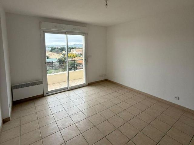 Location Appartement 1 pièce 23m² LEZIGNAN CORBIERES 11200