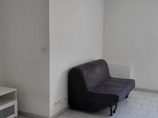 Location Appartement 1 pièce 23m² MONTPELLIER 34070