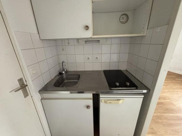 Location Appartement 1 pièce 23m² NANTES 44000