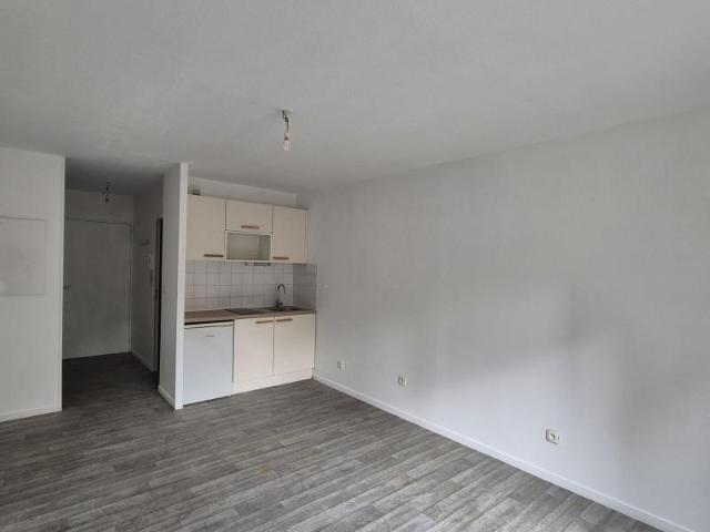 Location Appartement 1 pièce 23m² NANTES 44000