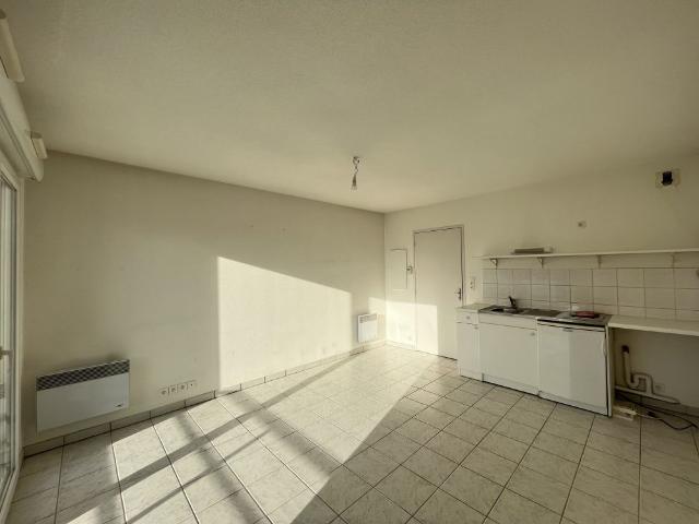 Location Appartement 1 pièce 23m² ONET LE CHATEAU 12850