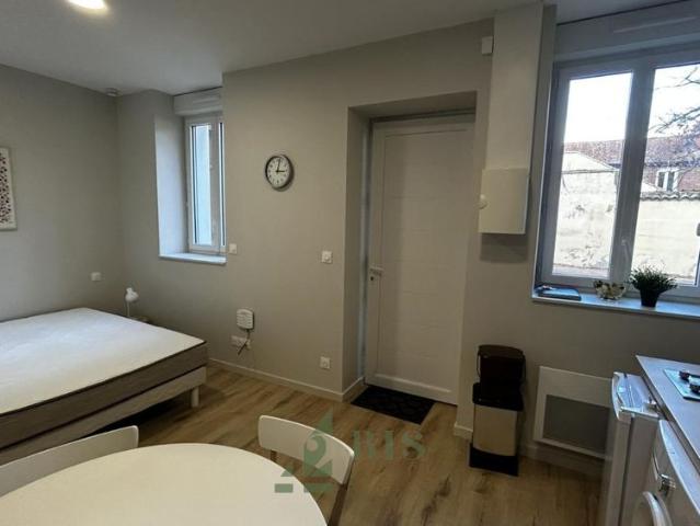 Location Appartement 1 pièce 23m² ROANNE 42300