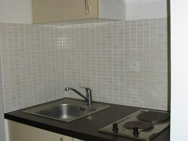 Location Appartement 1 pièce 23m² ST DENIS 97400