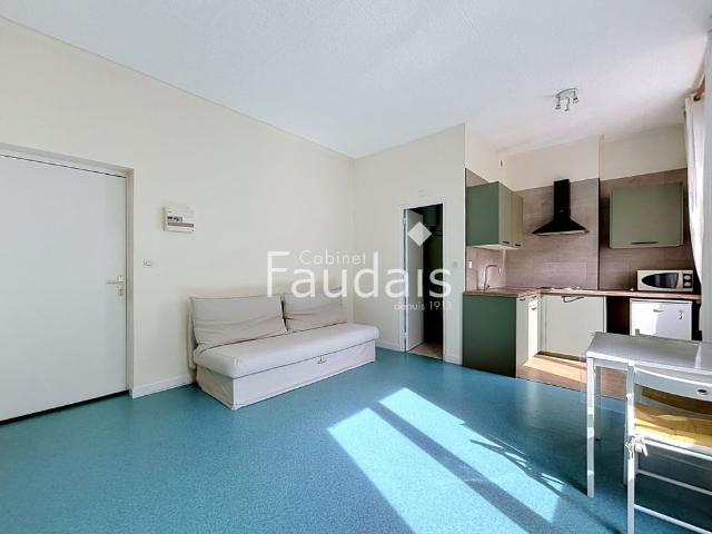 Location Appartement 1 pièce 23m² ST LO 50000