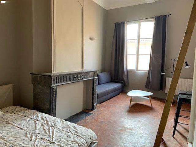 Location Appartement 1 pièce 34 m2 Aix en Provence