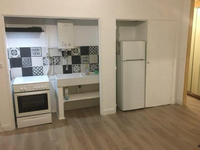 Location Appartement 1 pièce 34 m2 Aix en Provence