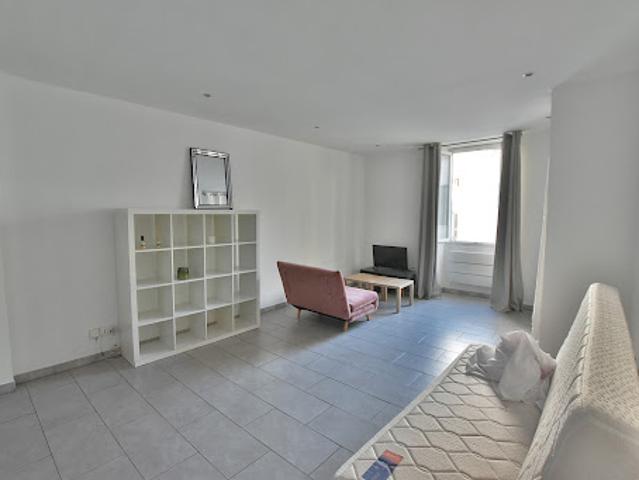 Location Appartement 1 pièce 34 m2 Ajaccio