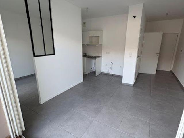 Location Appartement 1 pièce 34 m2 Bron