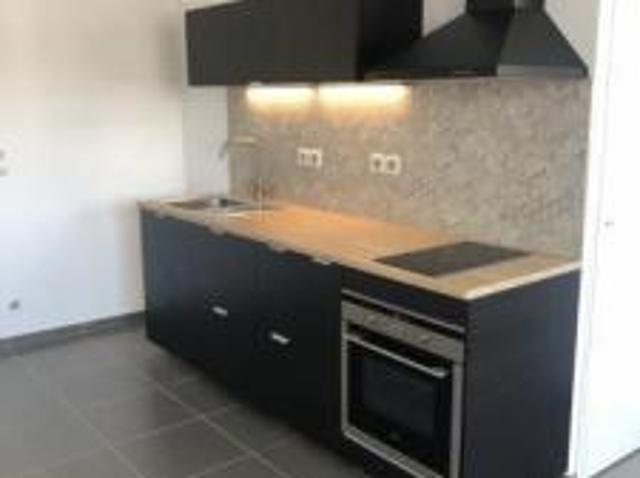 location appartement 1 pièce 34 m2 herault 34170 792 €