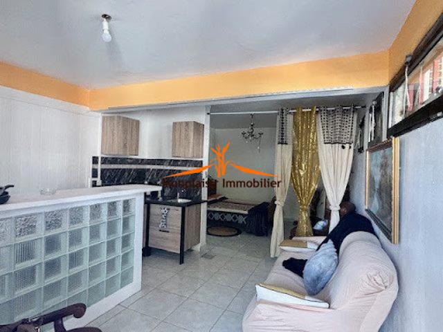 Location Appartement 1 pièce 34 m2 Le gosier