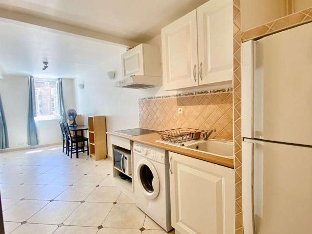 Location appartement 1 pièce 34 m² Marseille 5 13005