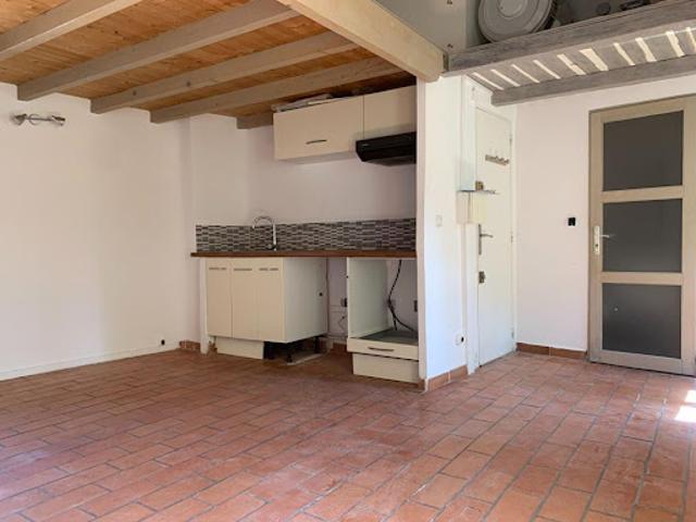 Location Appartement 1 pièce 34.42 m2 Lambesc