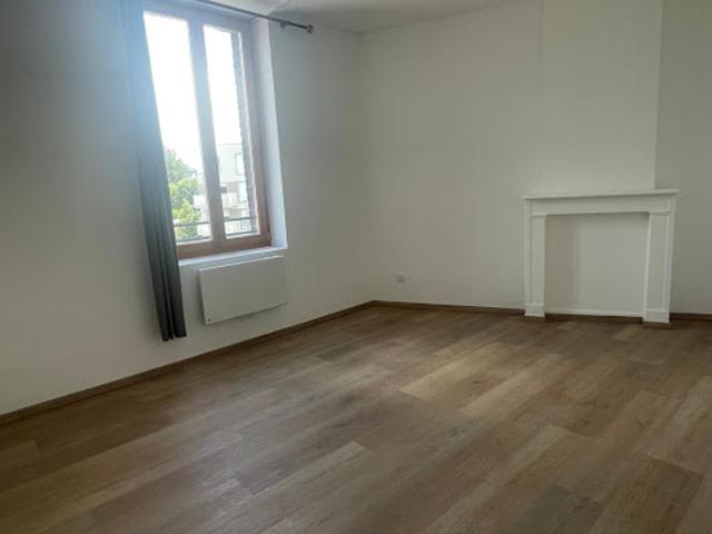 Location Appartement 1 pièce 34 m2 Saint Amand les Eaux