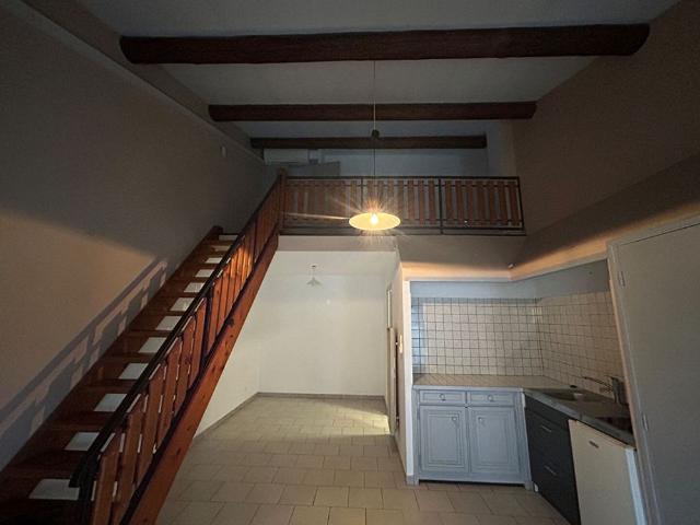 Location appartement 1 pièce, 34.85m², Rodilhan