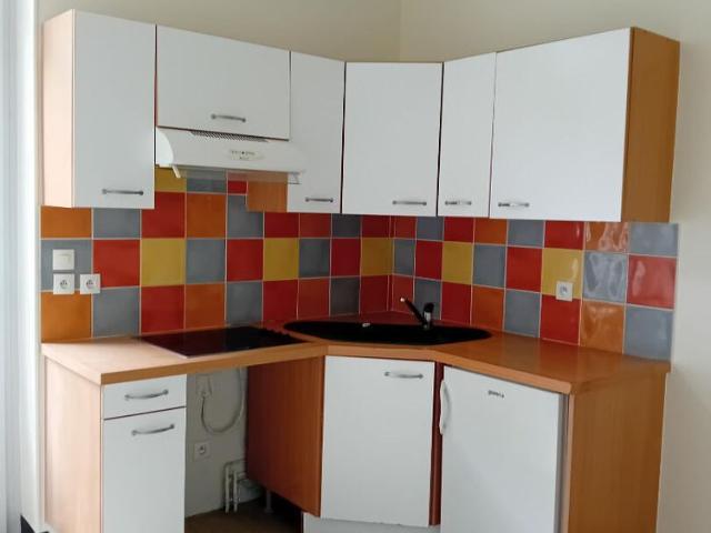 Location Appartement 1 pièce 34m²