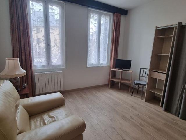 Location Appartement 1 pièce 34m²