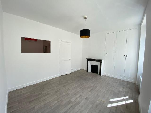Location Appartement 1 pièce 34m²