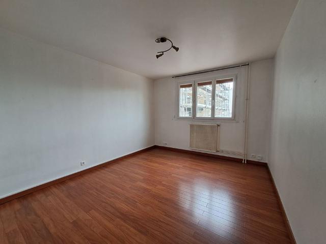 Location Appartement 1 pièce 34m²