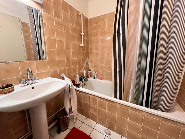 Location Appartement 1 pièce 34m²