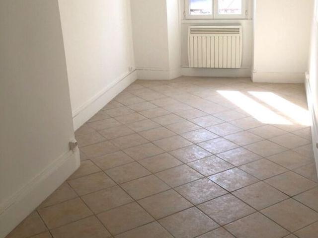 Location Appartement 1 pièce 34m²