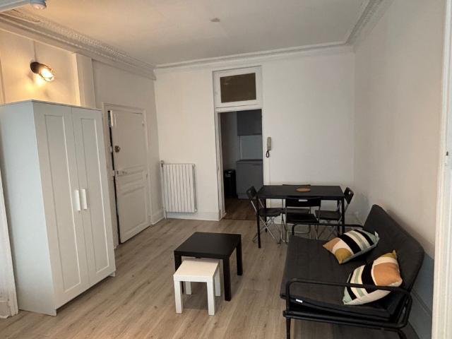 Location Appartement 1 pièce 34m² VICHY 03200