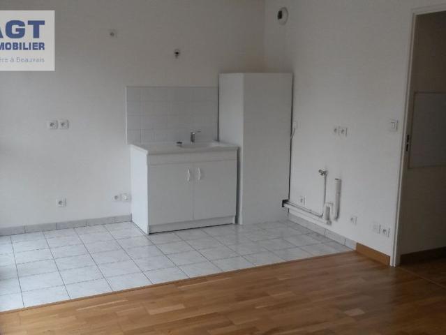 Location Appartement 1 pièce 34m² BEAUVAIS 60000