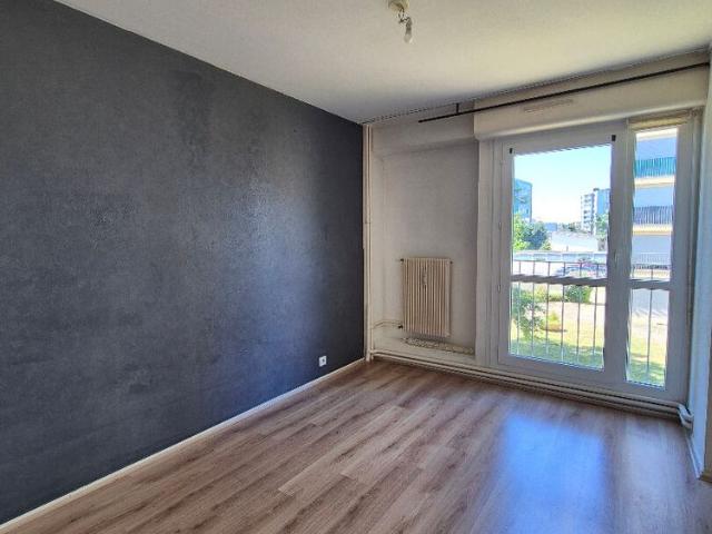 Location Appartement 1 pièce 34m² BESANCON 25000