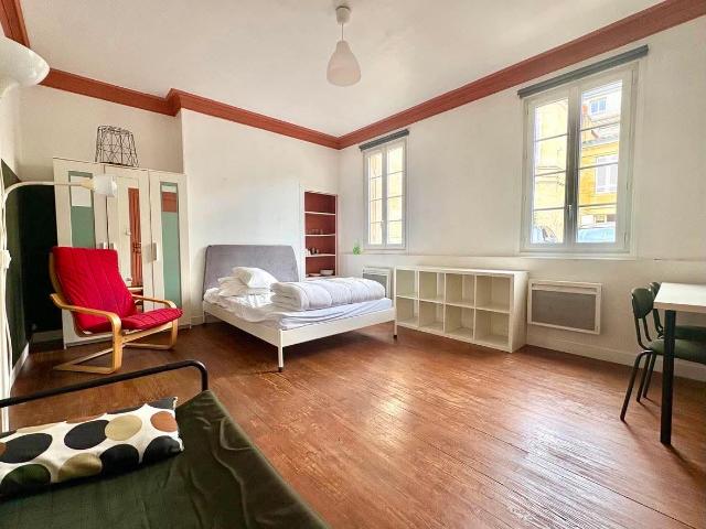 Location Appartement 1 pièce 34m² BORDEAUX 33000