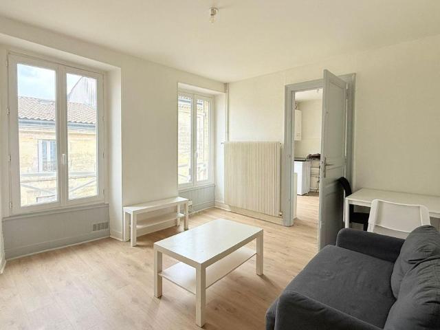 Location Appartement 1 pièce 34m² BORDEAUX 33000