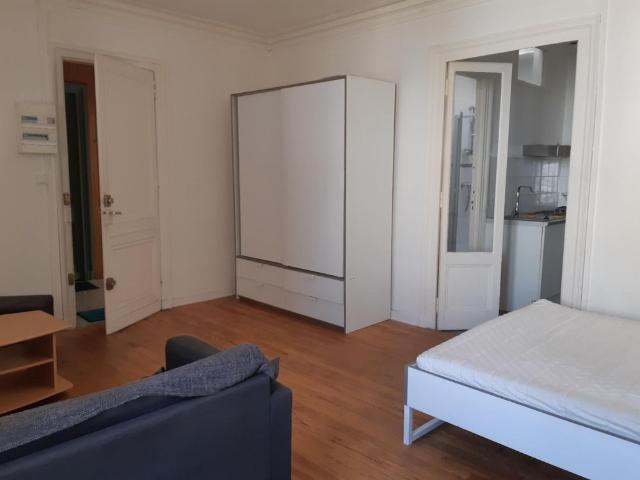 Location Appartement 1 pièce 34m² BORDEAUX 33000