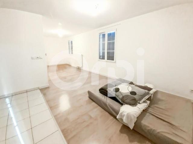Location Appartement 1 pièce 34m² NANTEUIL LE HAUDOUIN 60440