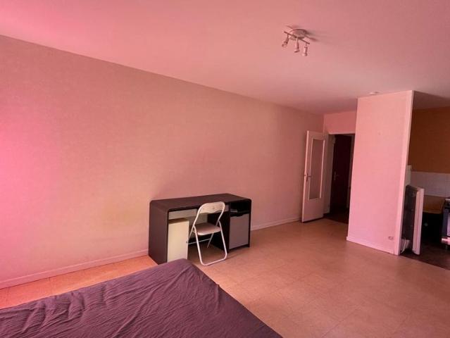 Location Appartement 1 pièce 34m² PRIVAS 07000