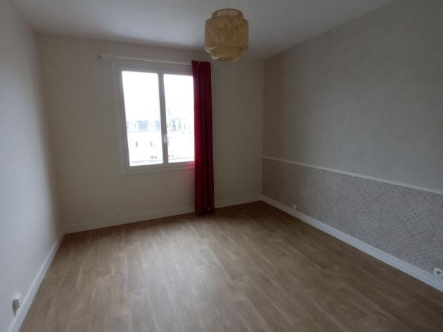 Location Appartement 1 pièce 34m² RENNES 35000