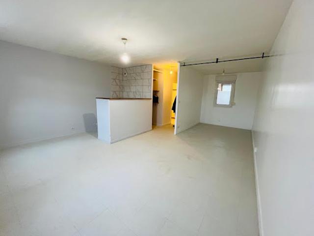 Location Appartement 1 pièce 35 m2 Laon