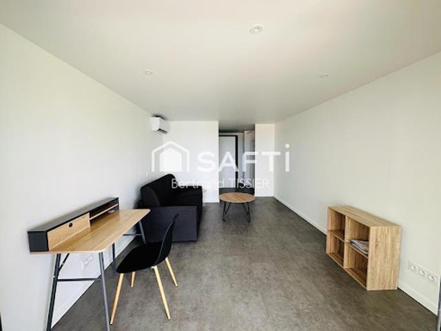 Location Appartement 1 pièce 35 m2 Sainte luce