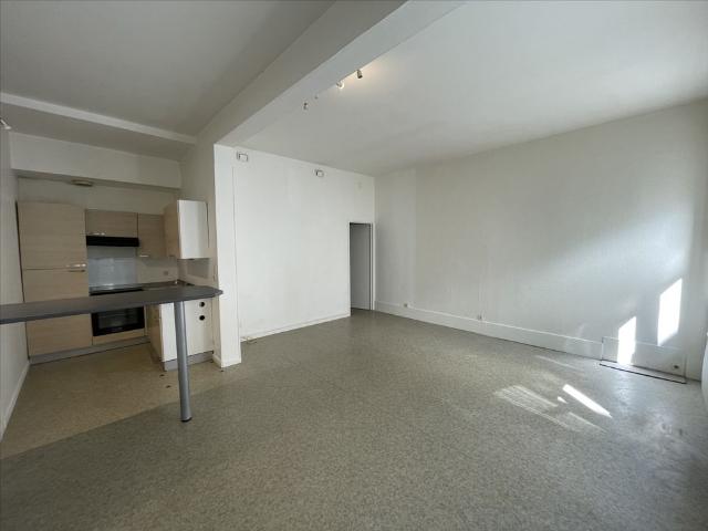 Location Appartement 1 pièce 35m²