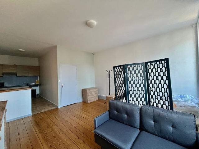Location Appartement 1 pièce 35m²